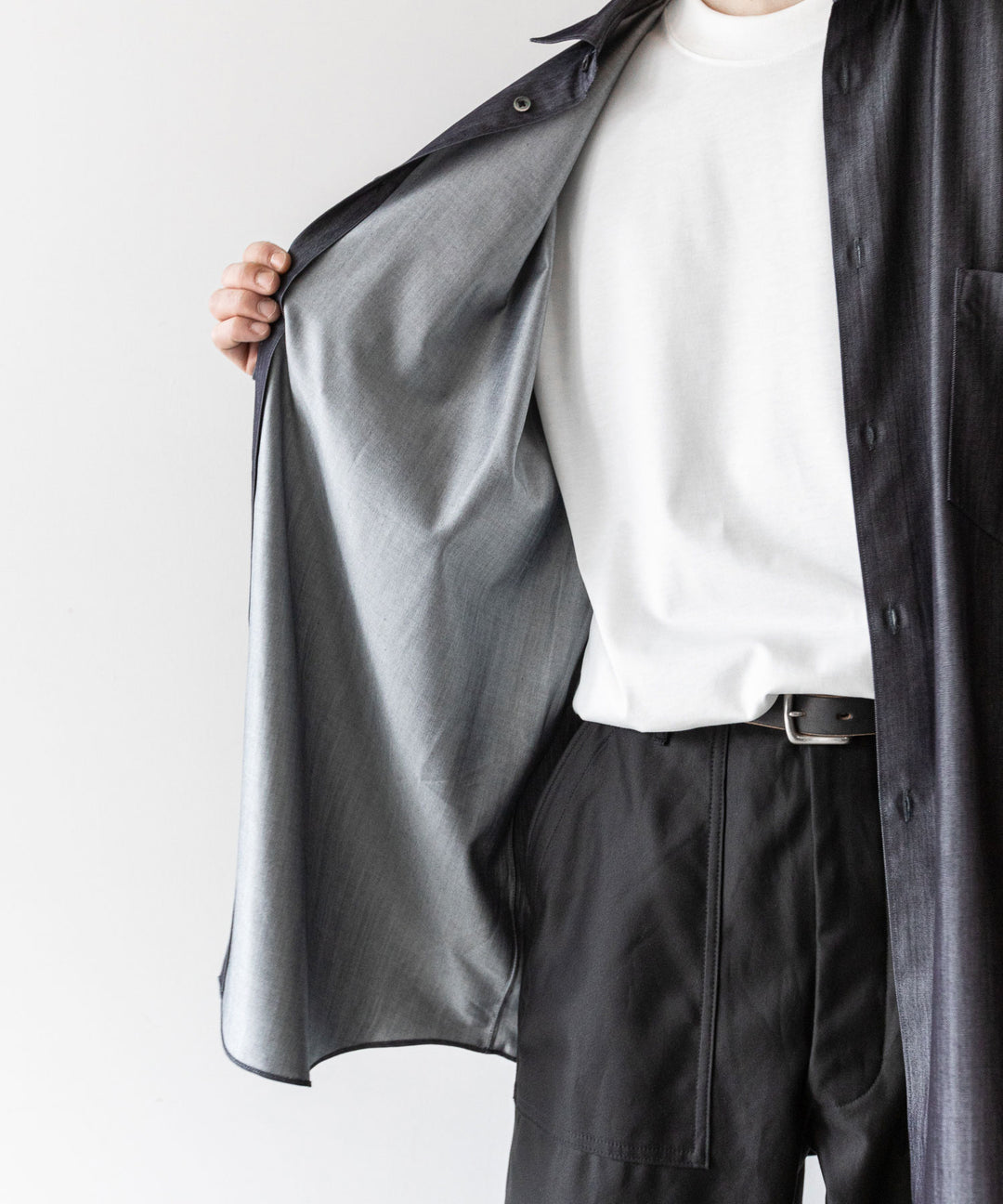 【INTÉRIM】インテリムのHYPER BIG SILK DENIM REGULAR COLLAR SHIRT - NAVY