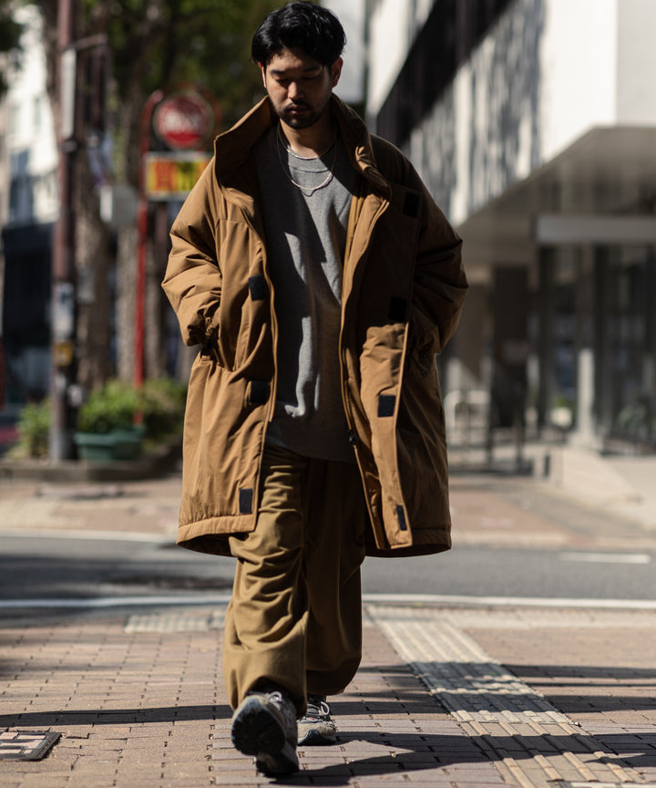 KANEMASA(カネマサ)の22AWコレクションのTYPEWRITER KINT PCU MONSTER HOODIEのCOYOTE