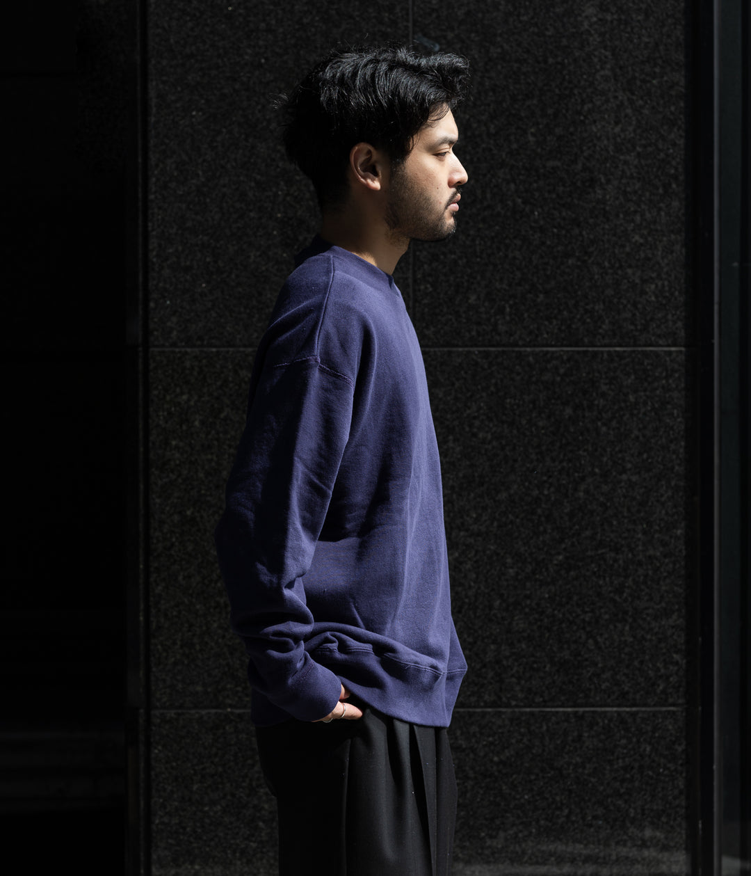 INTERIM(インテリム)の22AWコレクションのHYPER BIG V-GAZETTE LOOP WHEEL SIDE SEAMLESS SWEAT SHIRTのNASU