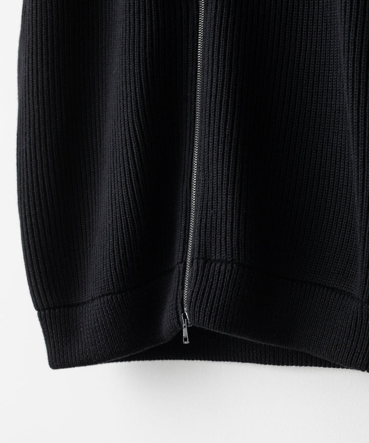 INTERIM(インテリム)の22AWコレクションのHYPER BIG HAND FRAMED DRIVERS ZIP KNIT VESTのBLACK