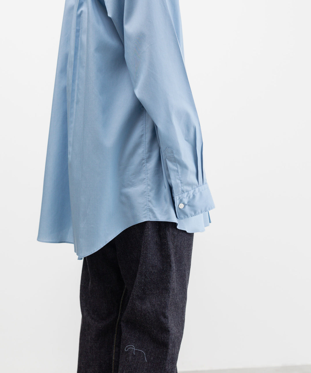 INTERIM(インテリム)の22AWコレクションのHYPER BIG 200/2 SUPIMA TWILL REGULAR COLLAR SHIRTのBLUE