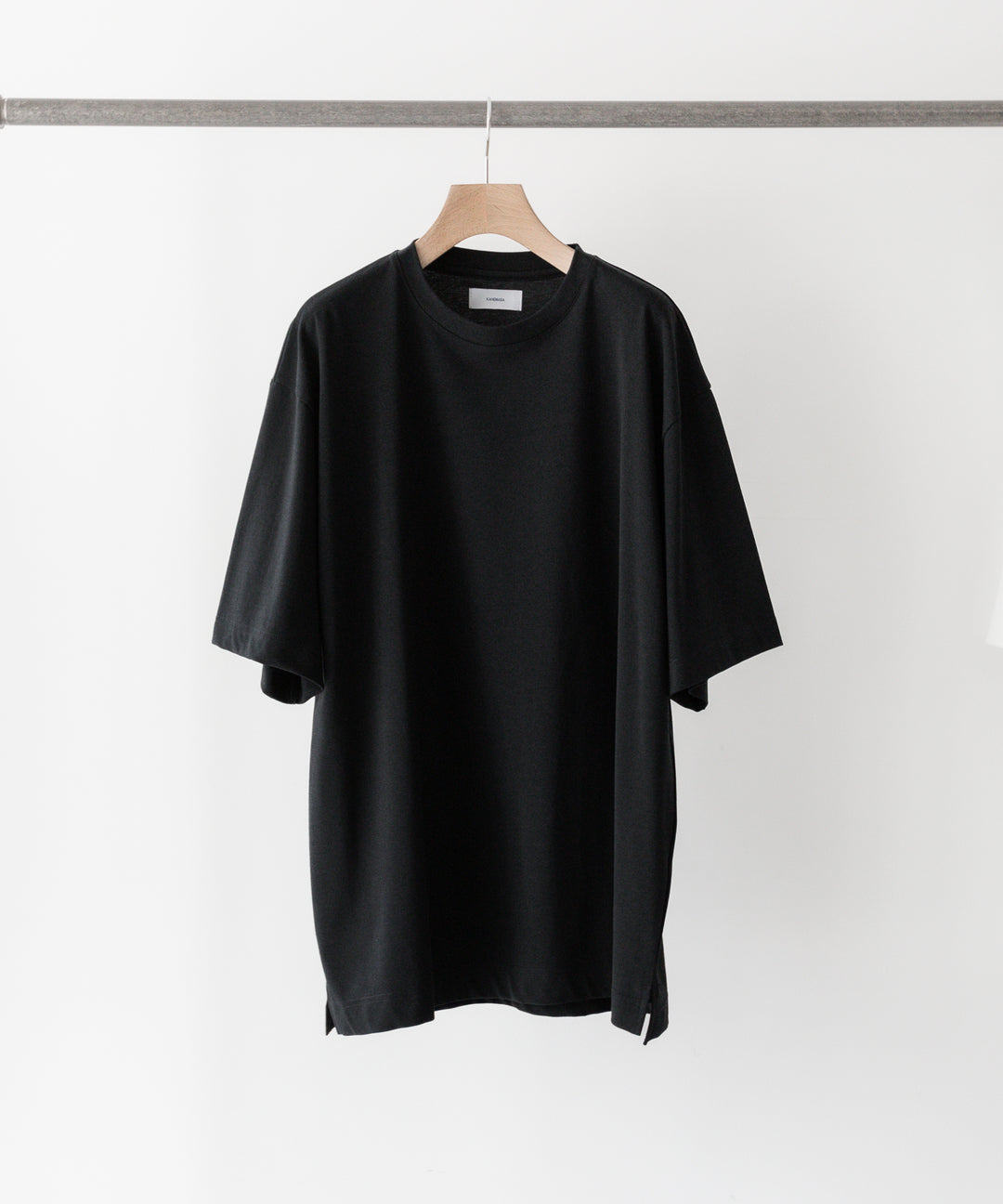 KANEMASA(カネマサ)の23SSコレクションのHIGH TWIST YARN LOOSE TEE のBLACK