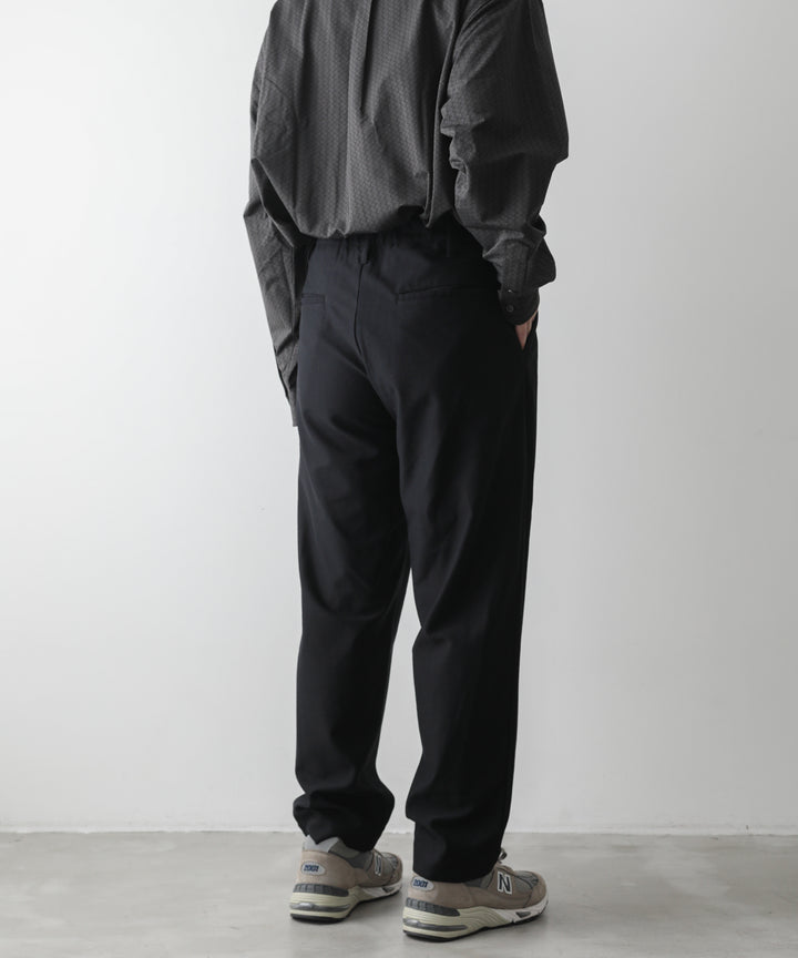 【KANEMASA】HIGH GAUGE ECONYL SLACKS - BLACK
