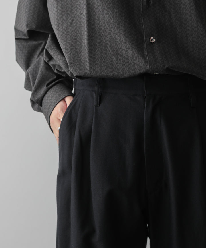 【KANEMASA】HIGH GAUGE ECONYL SLACKS - BLACK