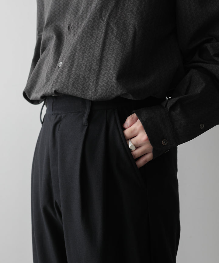 【KANEMASA】HIGH GAUGE ECONYL SLACKS - BLACK