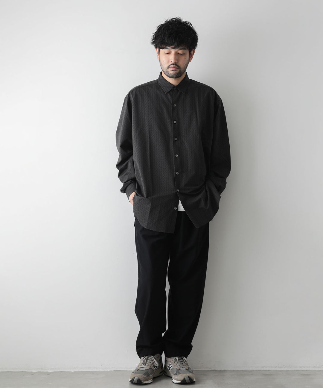 【KANEMASA】HIGH GAUGE ECONYL SLACKS - BLACK