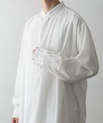 画像をギャラリービューアに読み込む, 【ato アトウのシャツ】BIG SHILHOUETTE BAND COLLAR SHIRT - WHITE
