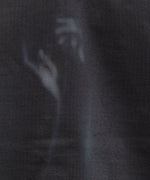 画像をギャラリービューアに読み込む, stein(シュタイン)の23SSコレクションのPRINT TEE (MERCERISED COTTON) [HAND] の black
