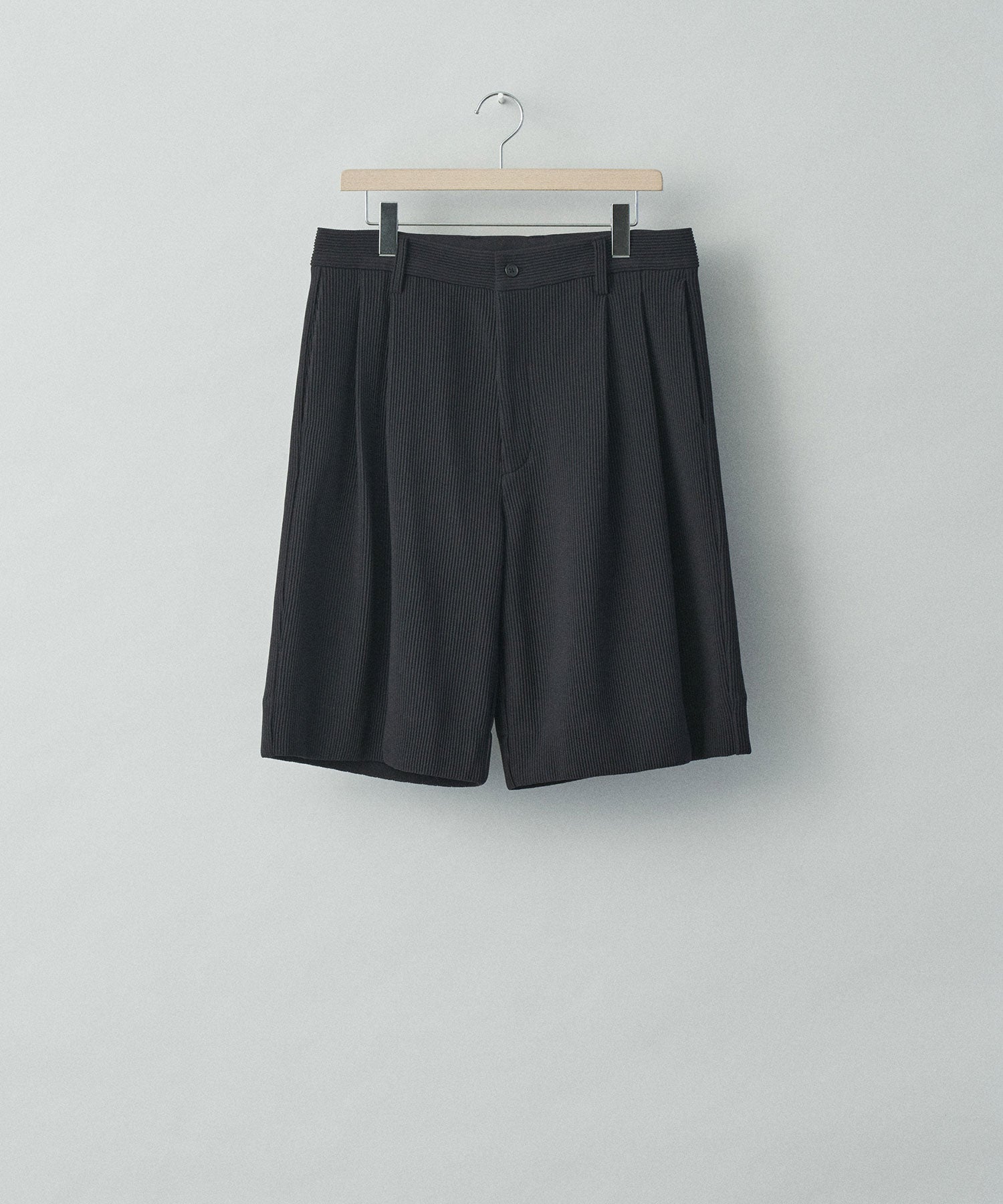stein】GRADATION PLEATS SHORT TROUSERS | 公式通販サイト session