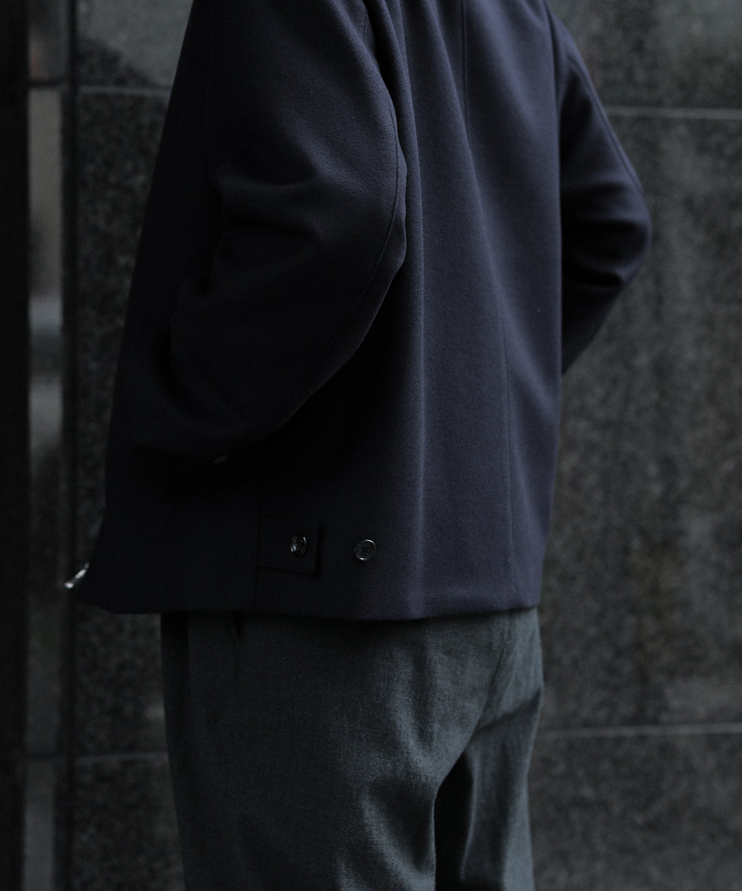 INTERIM(インテリム)の22AWコレクションのCASHMERE25 HARRINGTON JACKETのNAVY BLACK